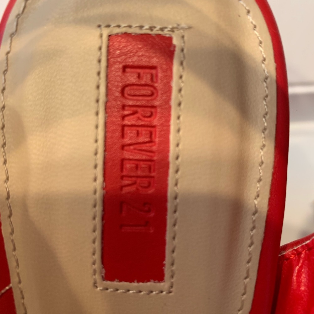 Shoes - Picture 2 of 4